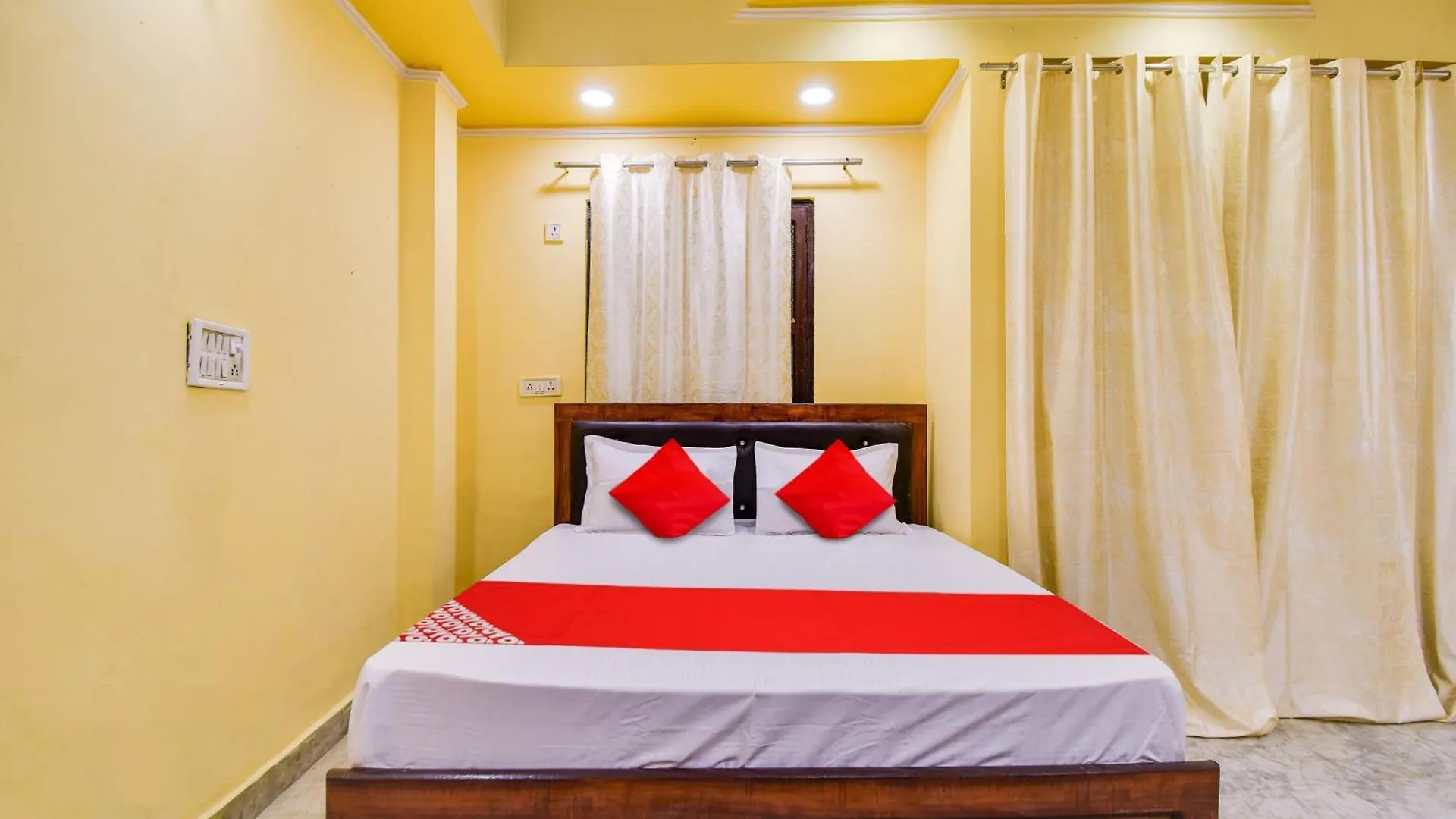 ****  Hotel O Shyam Residency Delhi  India